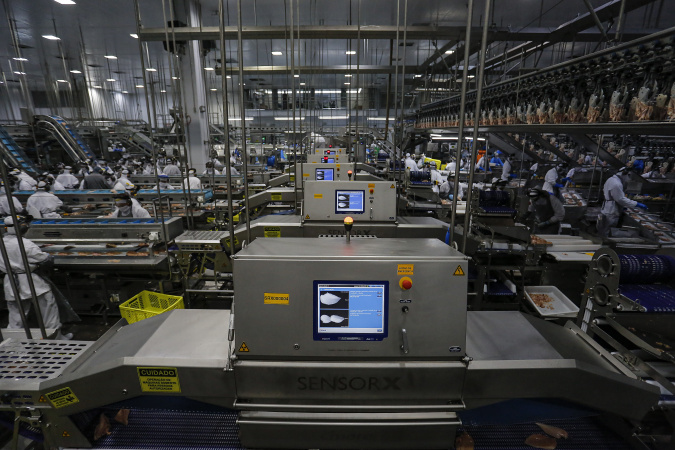 Paraná chega ao fim do ano com recorde de 26,7 mil vagas nas Agências do Trabalhador