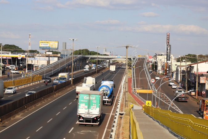 Paraná tem maior número de pessoas que viajam para outros países a trabalho