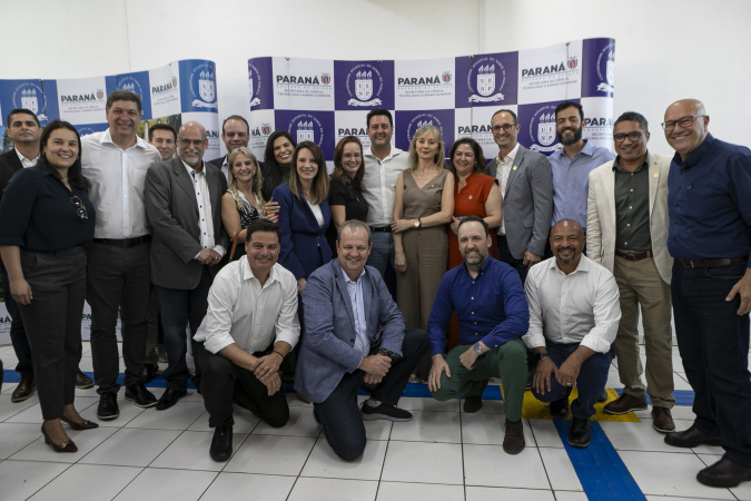 Ratinho Junior autoriza implementação do curso de Medicina na UENP para atender o Norte Pioneiro