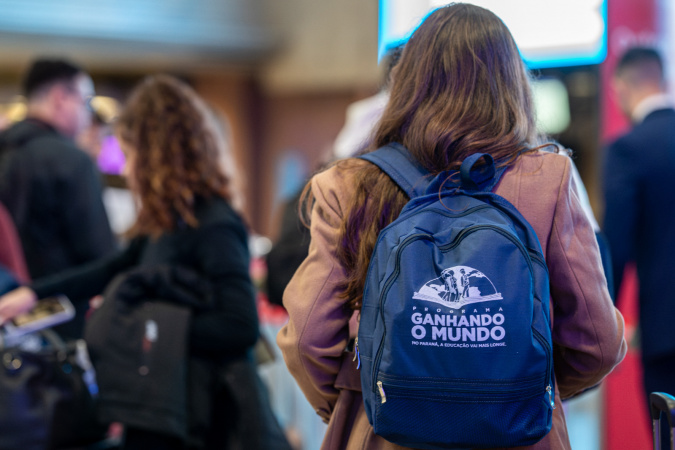 Primeiro desembarque do Ganhando o Mundo em 2026 marca retorno de alunos do Reino Unido