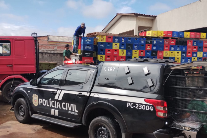 PCPR faz descarte de 400 engradados de cervejas falsificadas