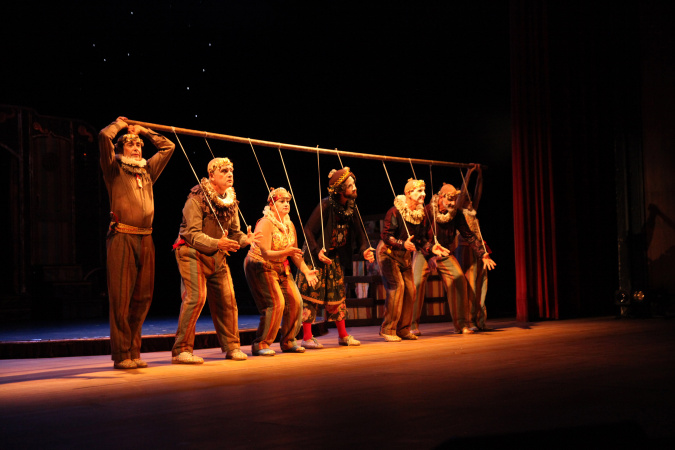 G2 Cia de Dança emociona 450 pessoas em apresentação gratuita em Maringá