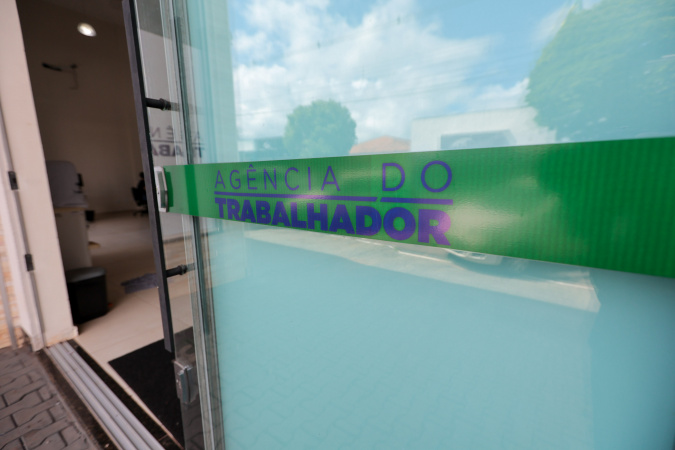 Recorde do ano: Paraná tem 27 mil vagas de emprego em todos os setores da economia