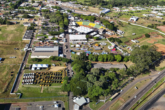 UEM apresenta projetos científicos na ExpoUmuarama 2026