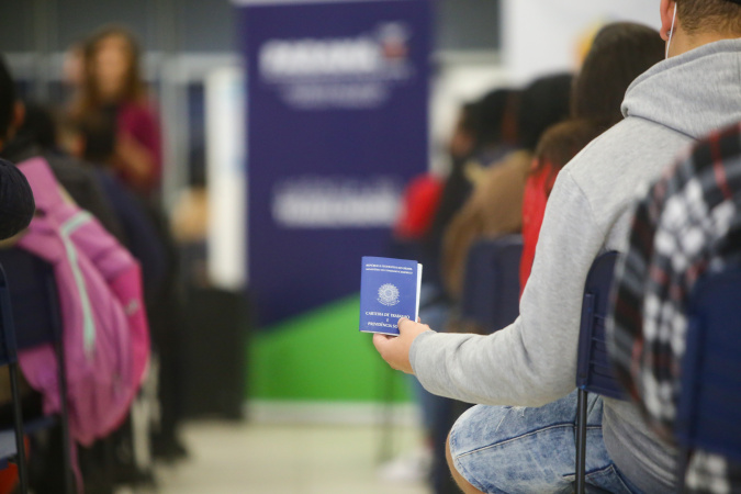 Com 21,8 mil vagas, Paraná tem oportunidades de emprego em todos os setores